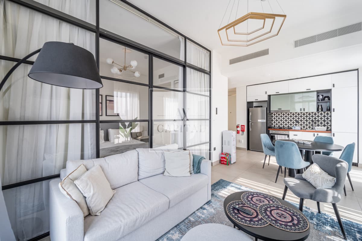 Fully Furnished | Corner | Suset and Mall View - 3