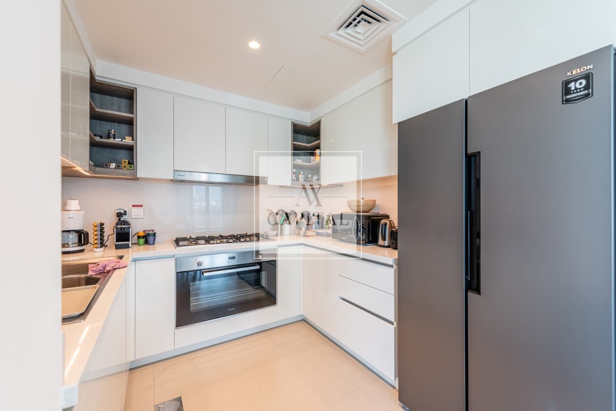 Fully Furnished | Burj View | Spacious - 3