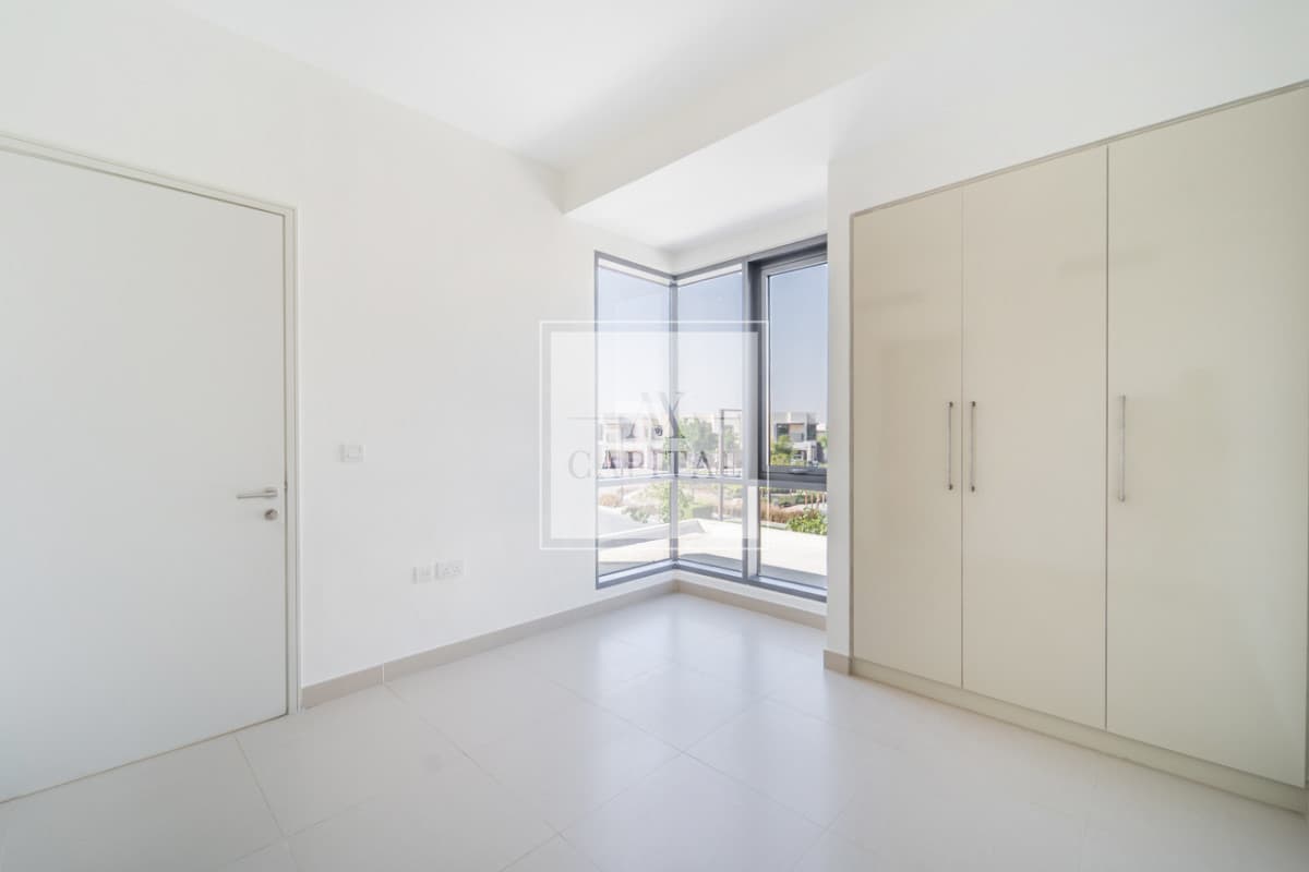 Large Plot | True Corner | Vacant Now - 3