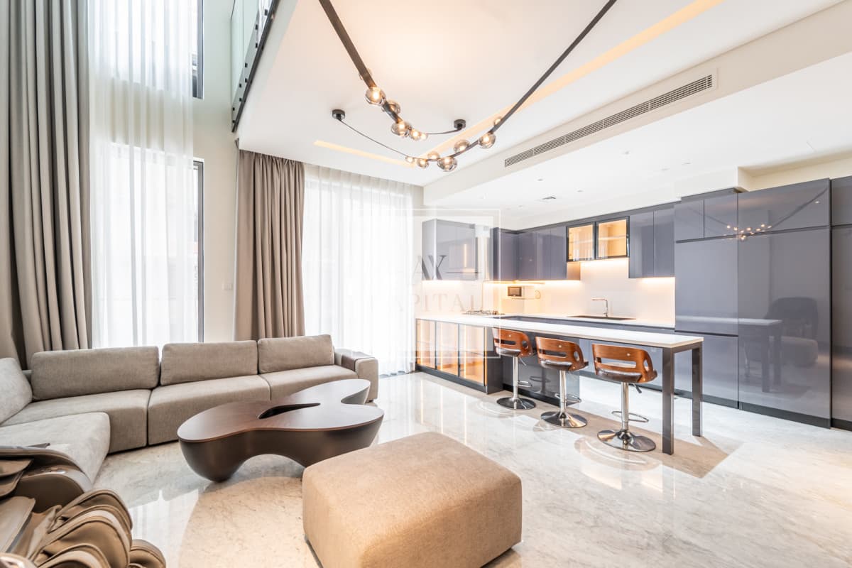 Spacious Layout | 1BR Duplex | Luxury Amenities
