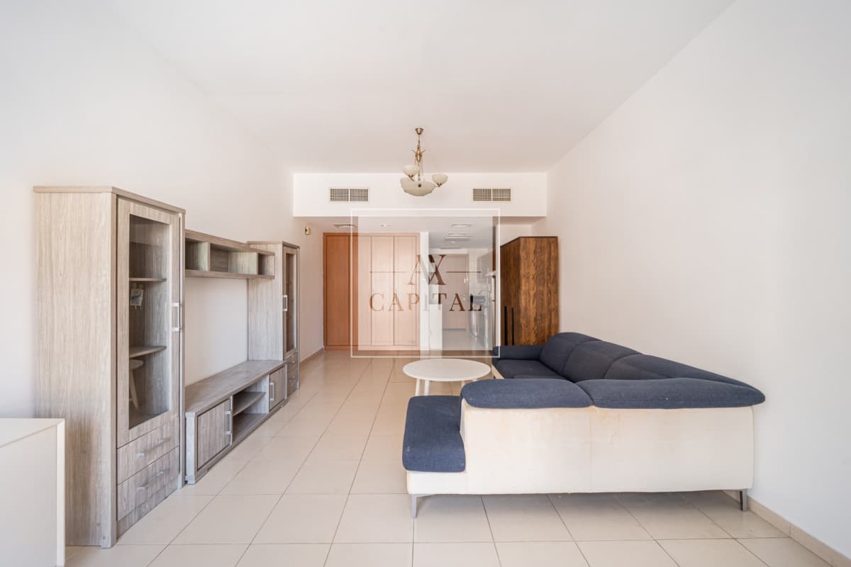Spacious | Ready To Move | Well Maintained - 2