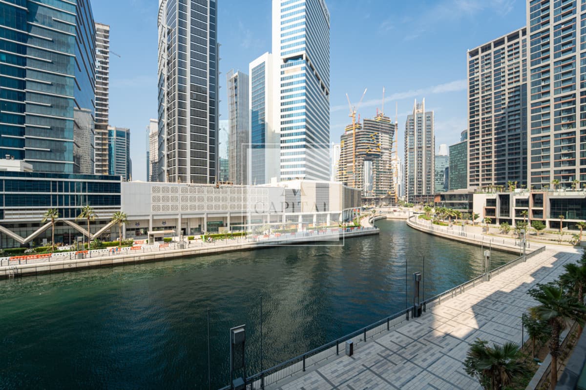 Private Waterfront  | Canal View |  2 Bed + Maid