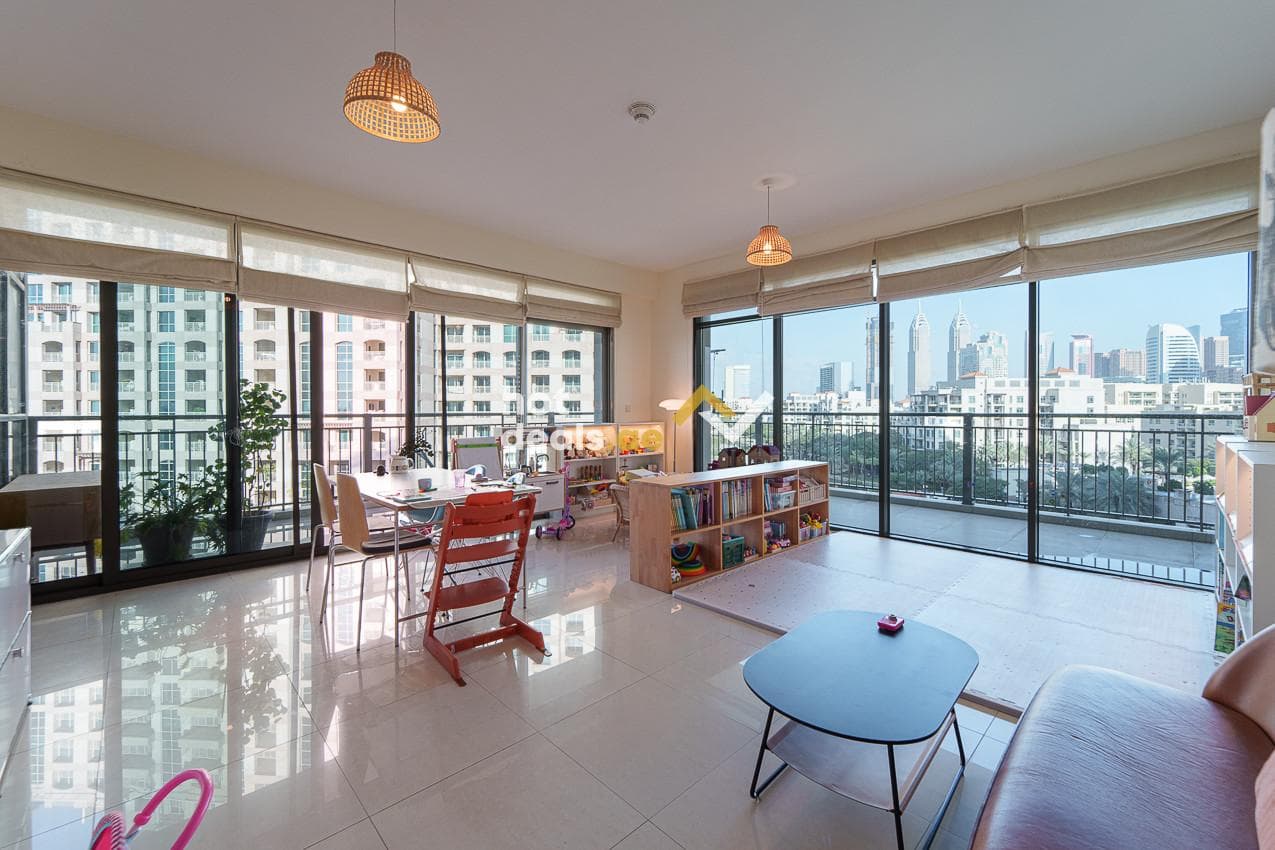Canal And Golf View| Maid Room| 2 Covered Parking