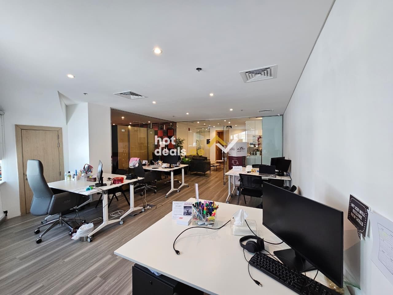 FURNISHED | LESS TRAFFIC AREA| WR & PANTRY INSIDE
