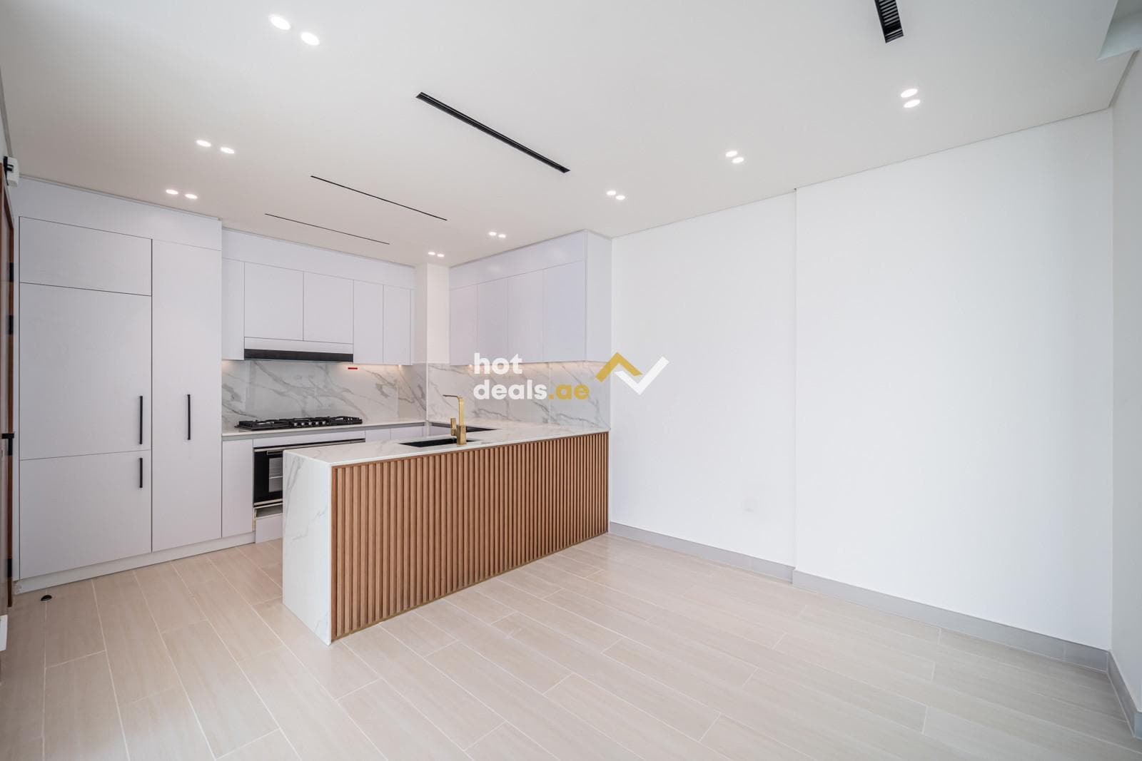 LARGE LAYOUT | CORNER UNIT | PLUNGE POOL | BRIGHT