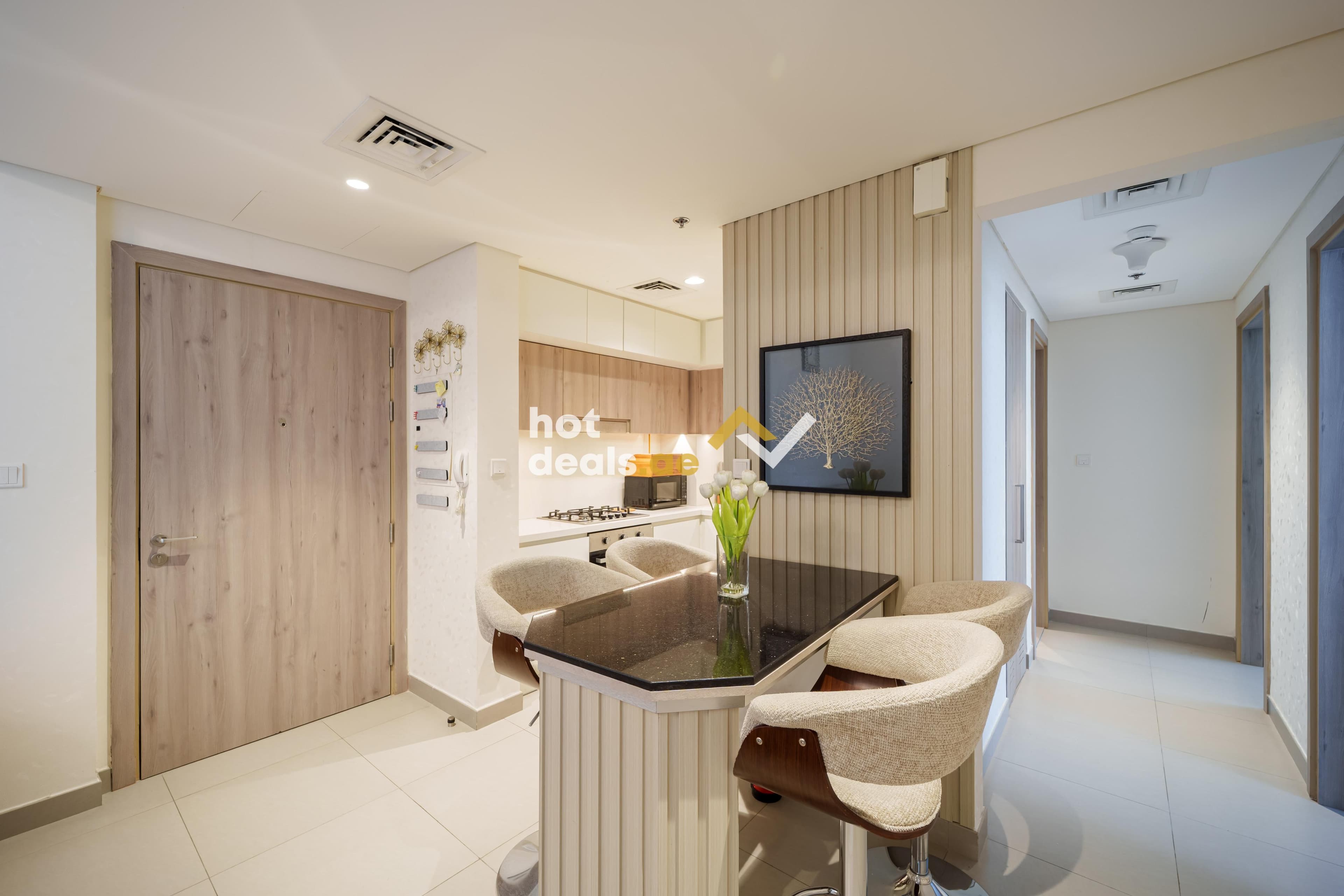 High floor l Close to Park l Furnished l Vacant